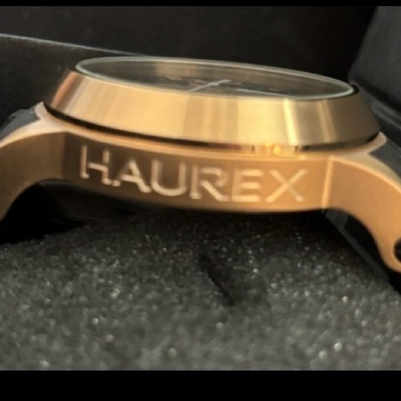 New Haurex Italy Mens San Marco Quartz Watch Needs A Band Works Great Stainless - Picture 7 of 8